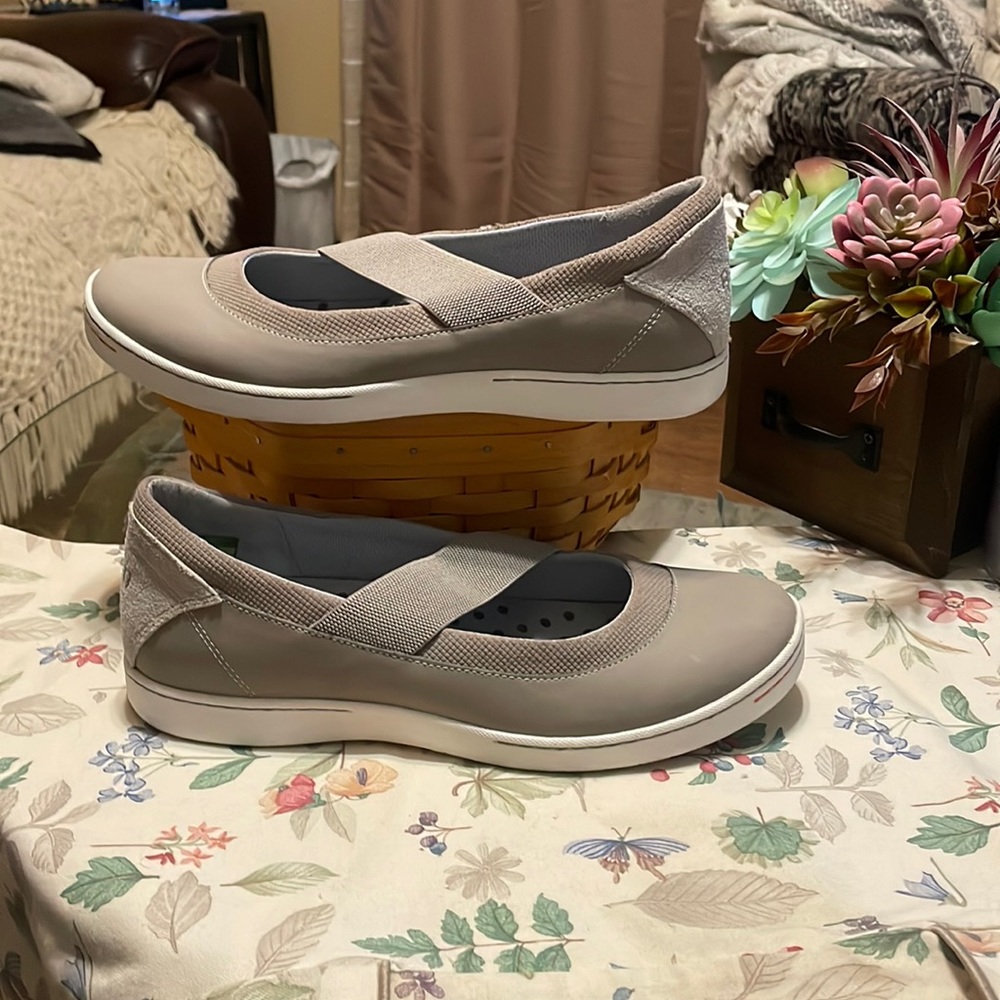 AHNU Fabric Slip On Flat Shoes Strap NWOT